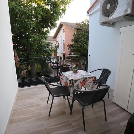 צ'יביטאנובה מארקה Orchidea Rooms & Suites מראה חיצוני תמונה