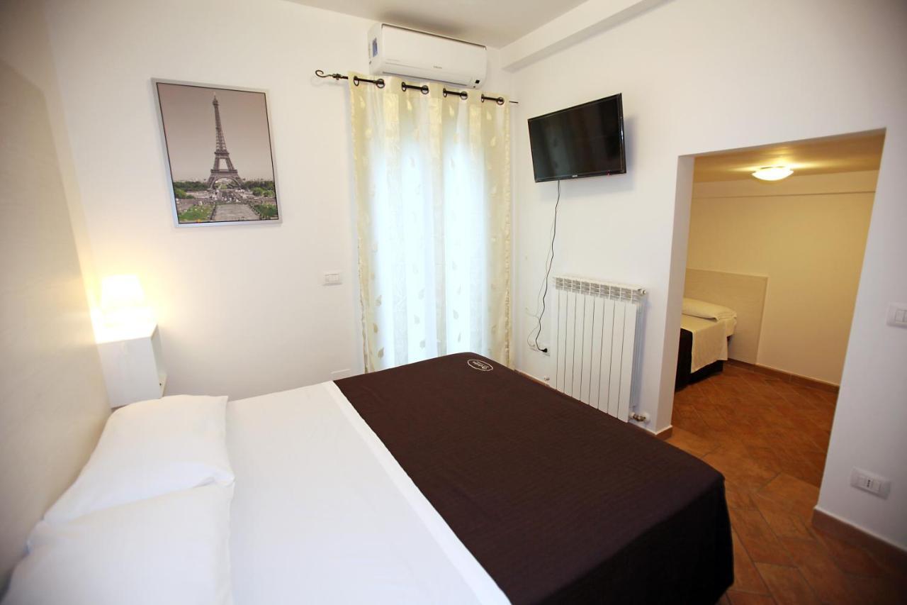 צ'יביטאנובה מארקה Orchidea Rooms & Suites מראה חיצוני תמונה