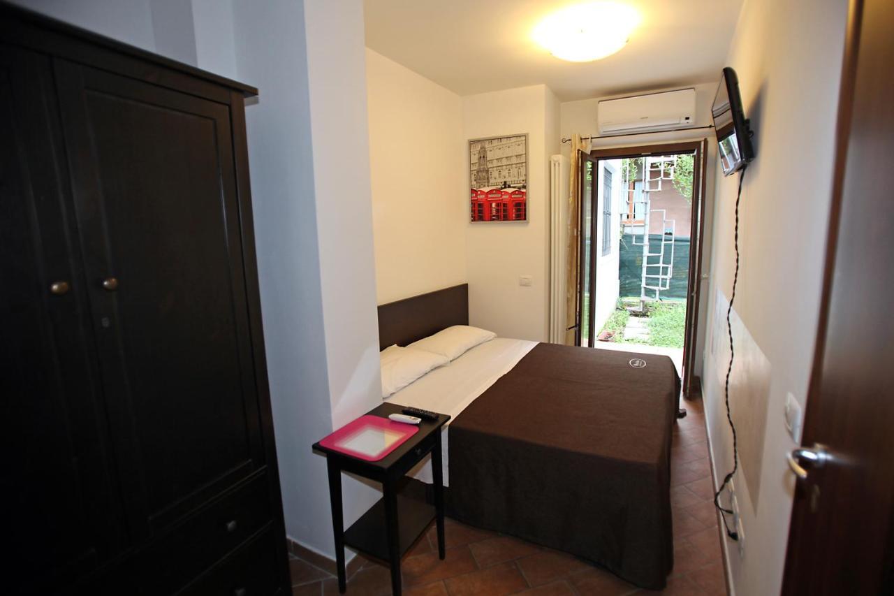צ'יביטאנובה מארקה Orchidea Rooms & Suites מראה חיצוני תמונה