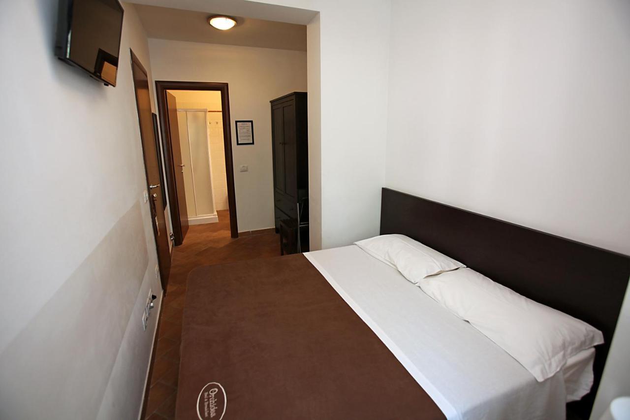 צ'יביטאנובה מארקה Orchidea Rooms & Suites מראה חיצוני תמונה
