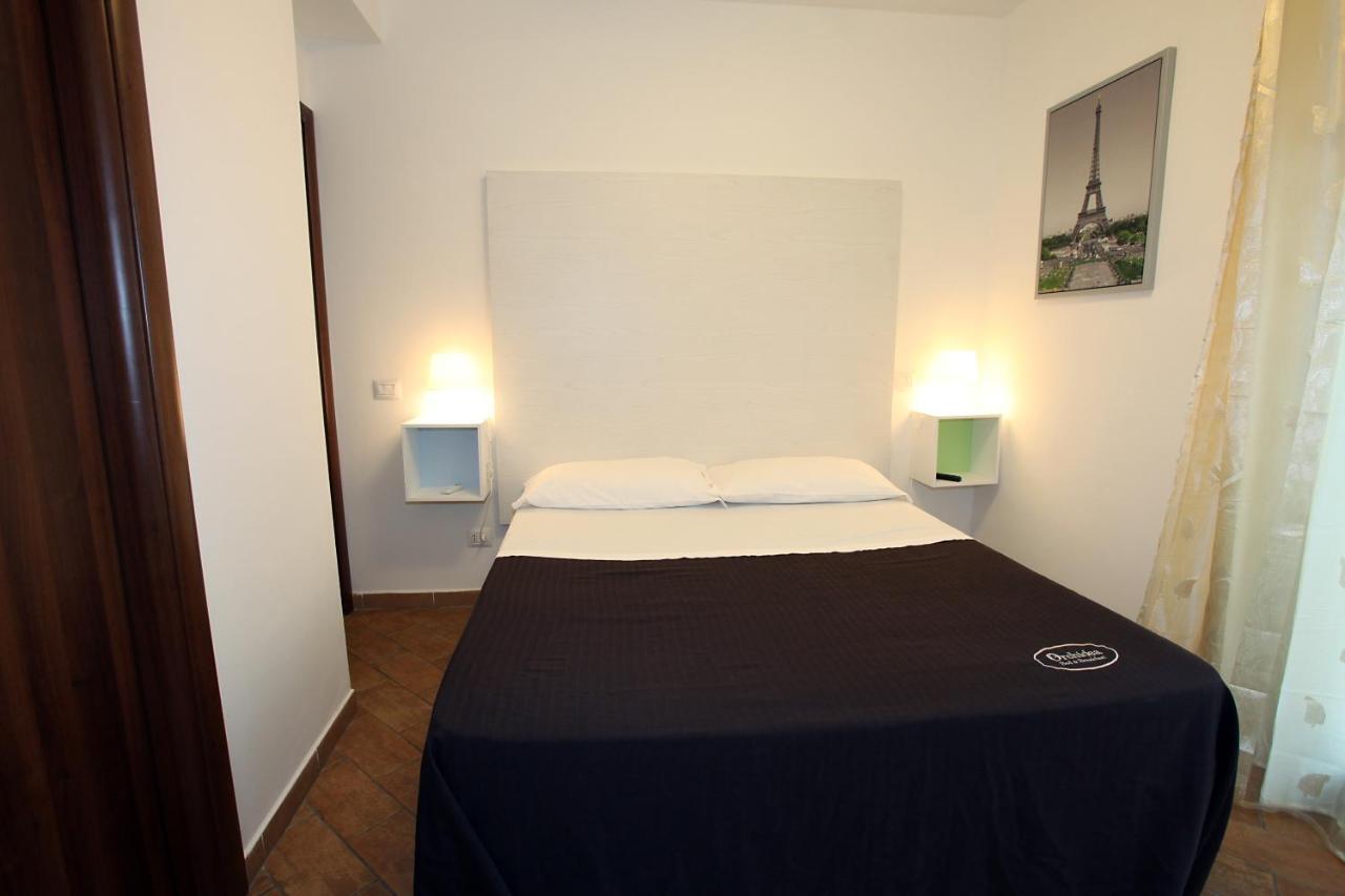 צ'יביטאנובה מארקה Orchidea Rooms & Suites מראה חיצוני תמונה