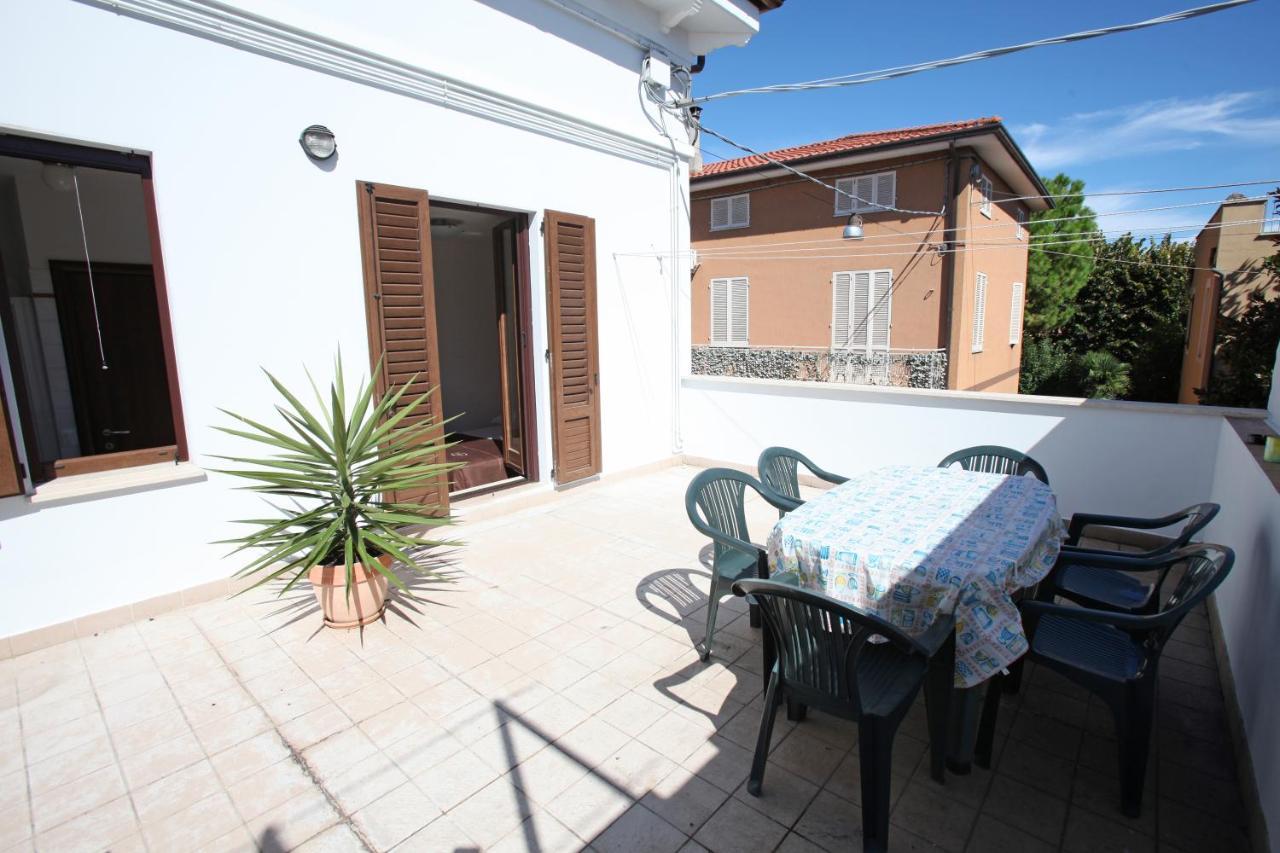 צ'יביטאנובה מארקה Orchidea Rooms & Suites מראה חיצוני תמונה
