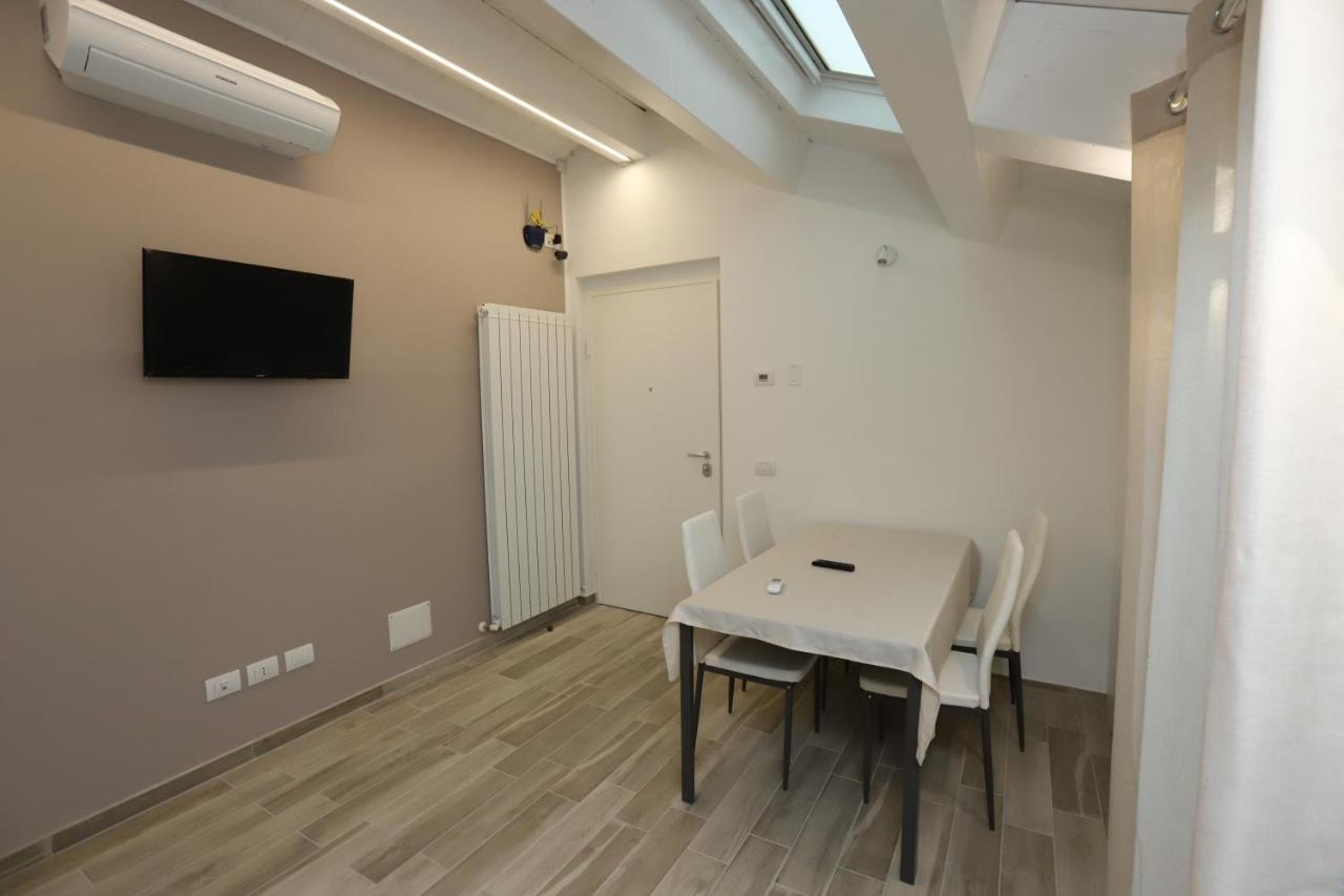 צ'יביטאנובה מארקה Orchidea Rooms & Suites מראה חיצוני תמונה
